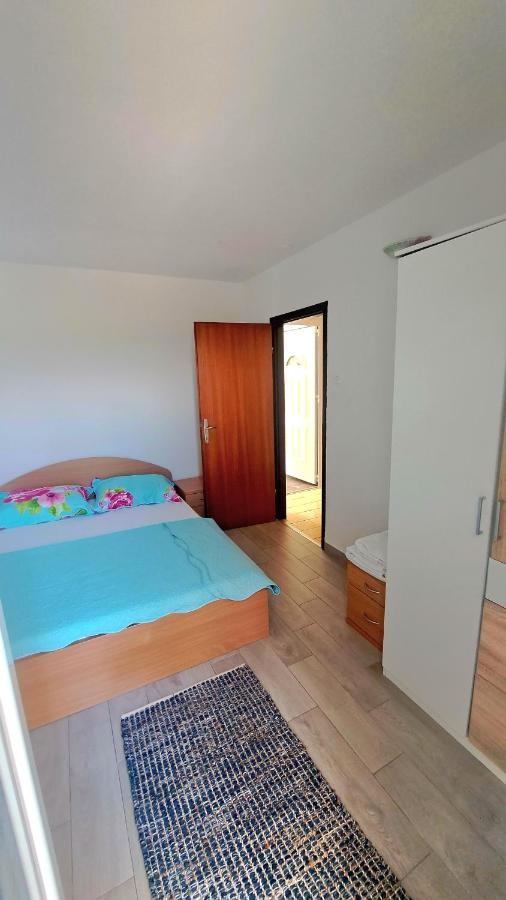 Apartment Gajac C72 Novalja Exteriér fotografie